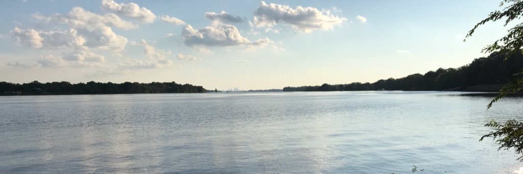 _iusername_'s profile banner image
