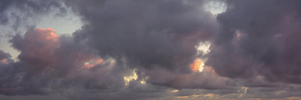 hu_554's profile banner image