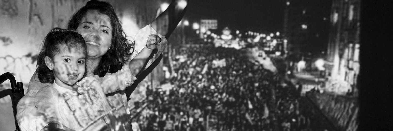 Toia_Bernardes's profile banner image