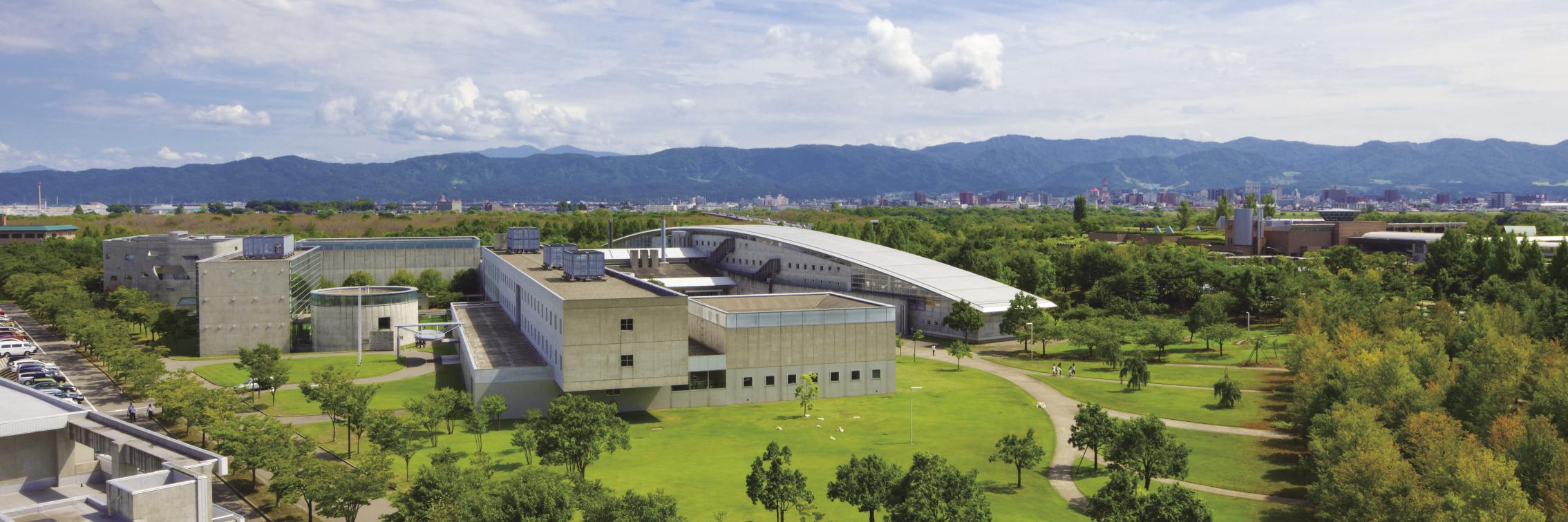 長岡造形大学 banner