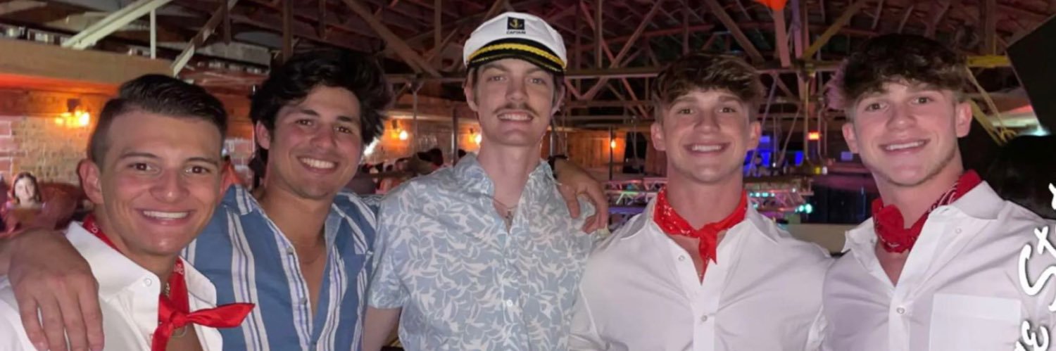 evanginnelly's profile banner image