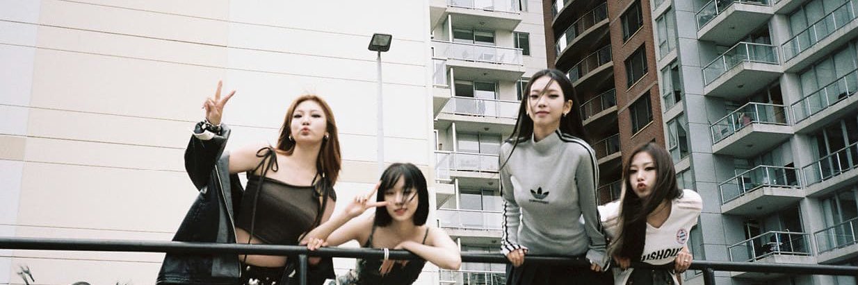 merchminn's profile banner image