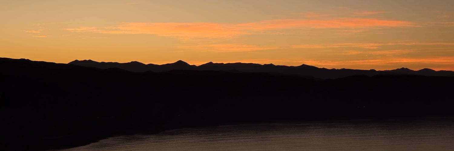 R4B0's profile banner image