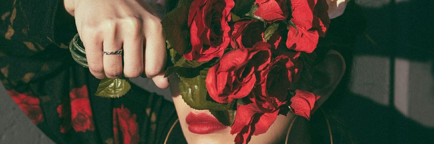 sentirjulez's profile banner image