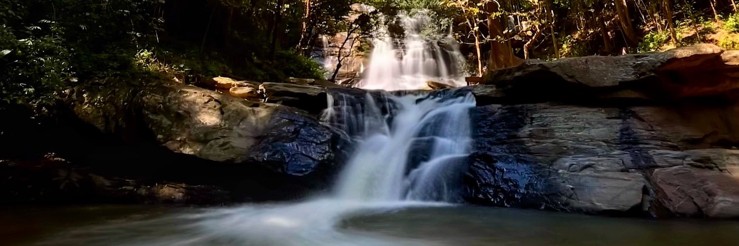 บั๊กเอก🍺🏕️ banner