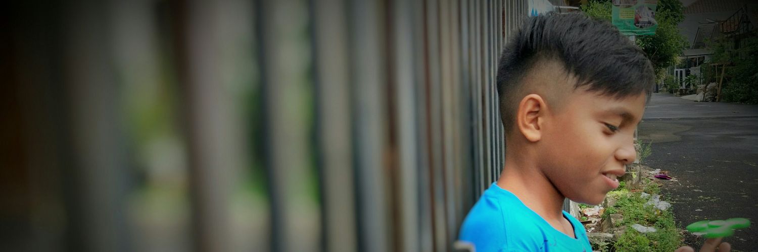 iPono's profile banner image