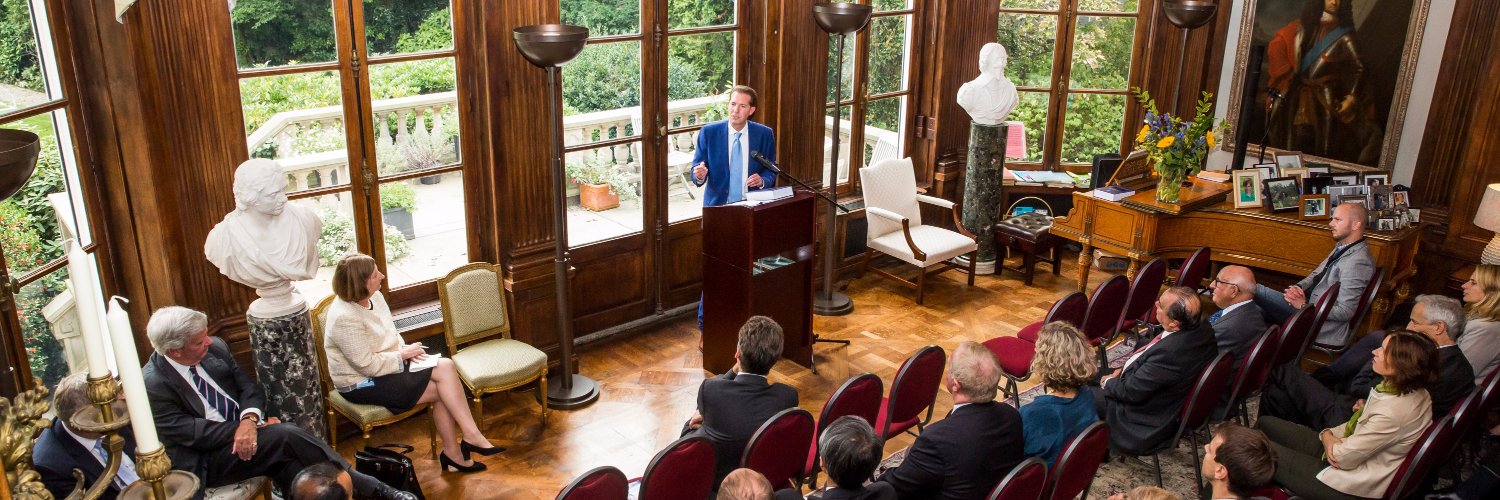 Carsten Stahn banner