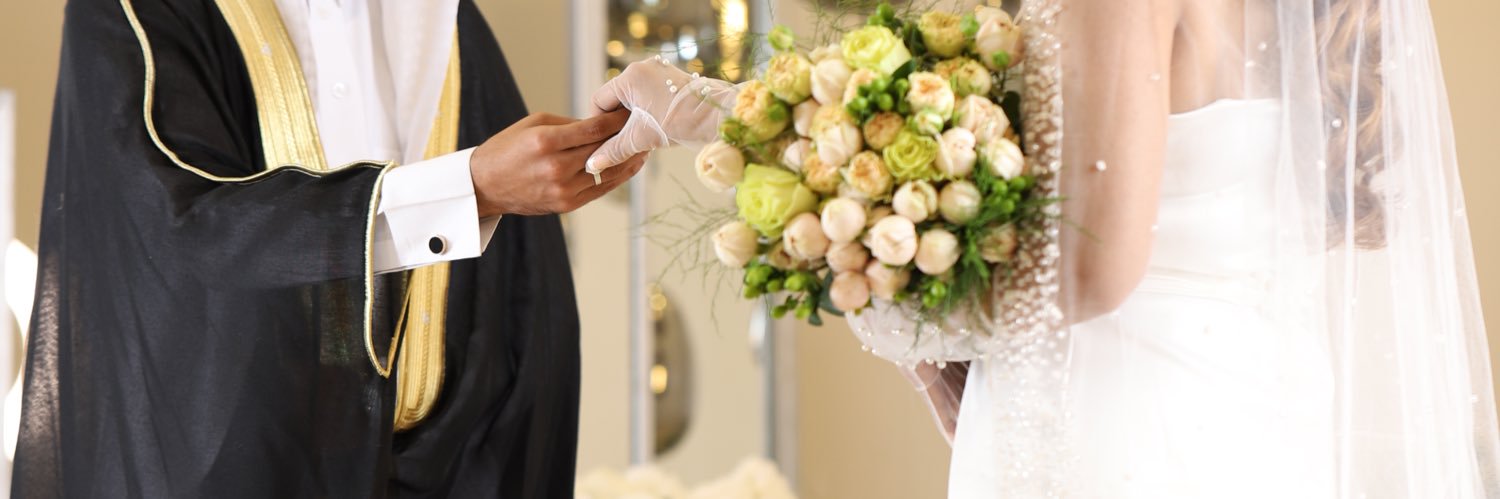 دلالوه ' photograph ' banner