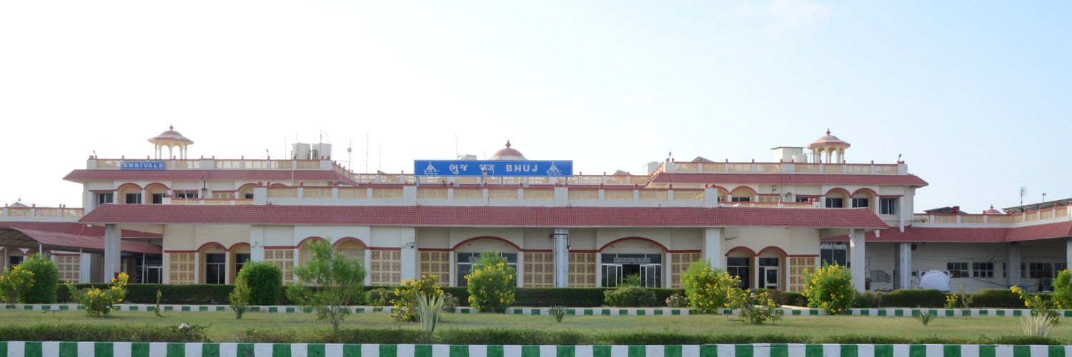 Passengers fume as Air India Bhuj-Mumbai flight takes off without boarding all ticket holders