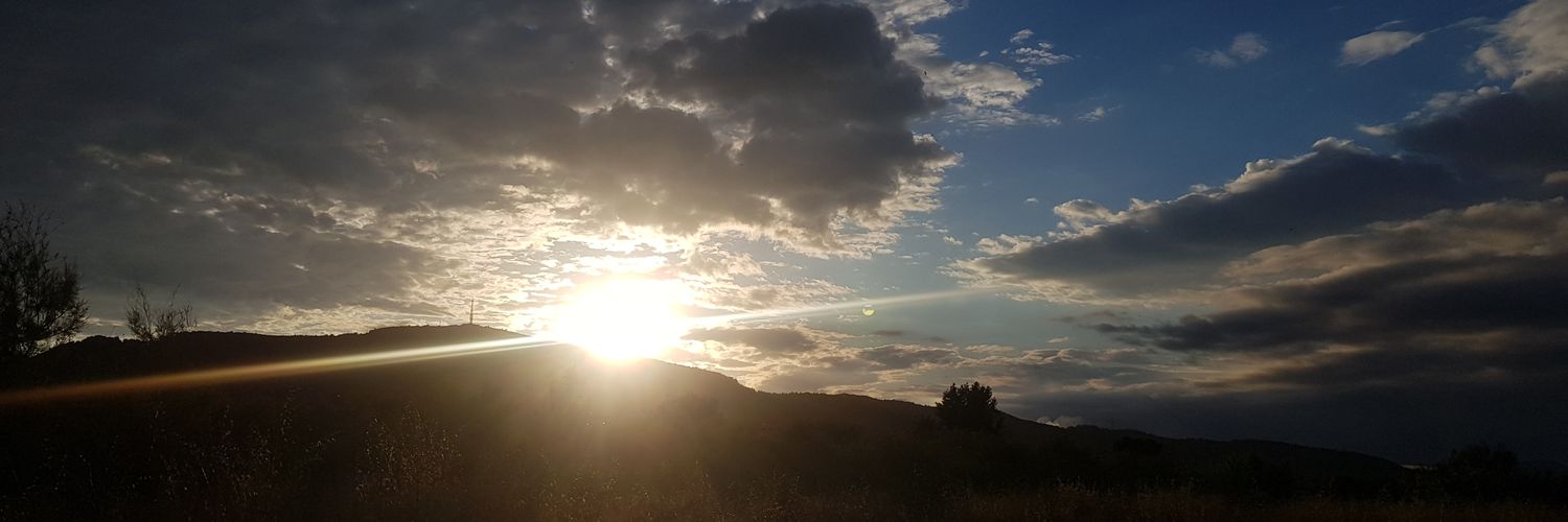 EmiliAgudo's profile banner image