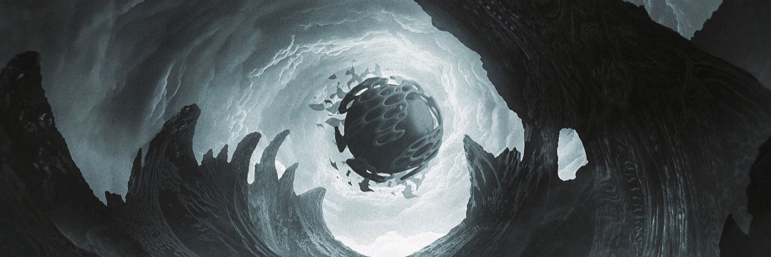 Ré🜃L Com🜃ḑ̶̑u̸̝͑ster̵͋̀́́̏͂ banner