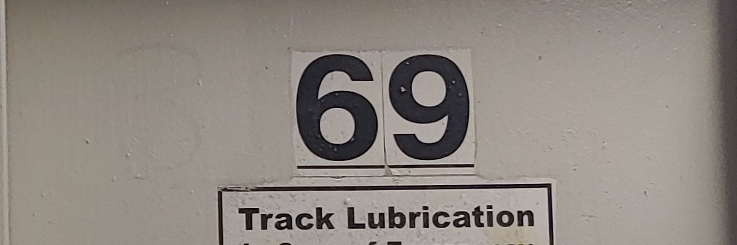 synthwolf.bsky.social banner