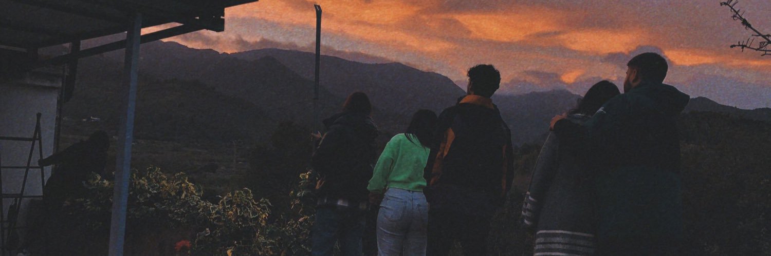 Beeaatriiz19's profile banner image