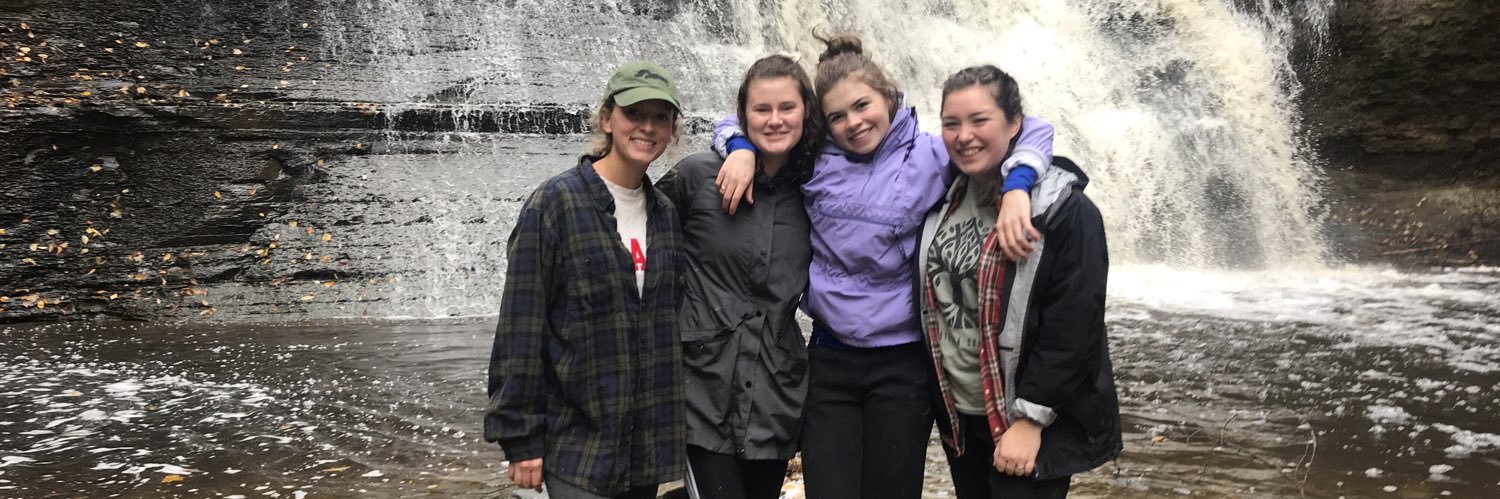 tessboo19's profile banner image