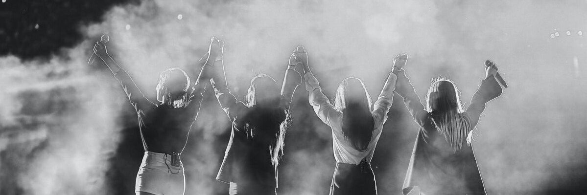 mnbyul's profile banner image