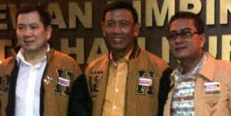 azharaung's profile banner image