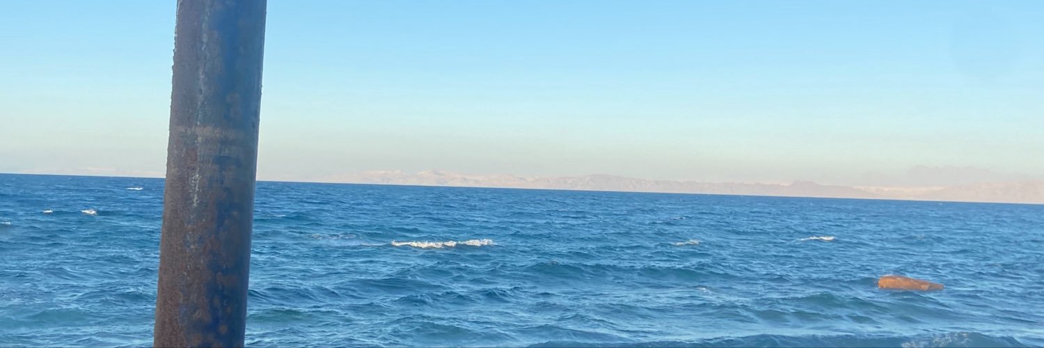 _introvert_r's profile banner image