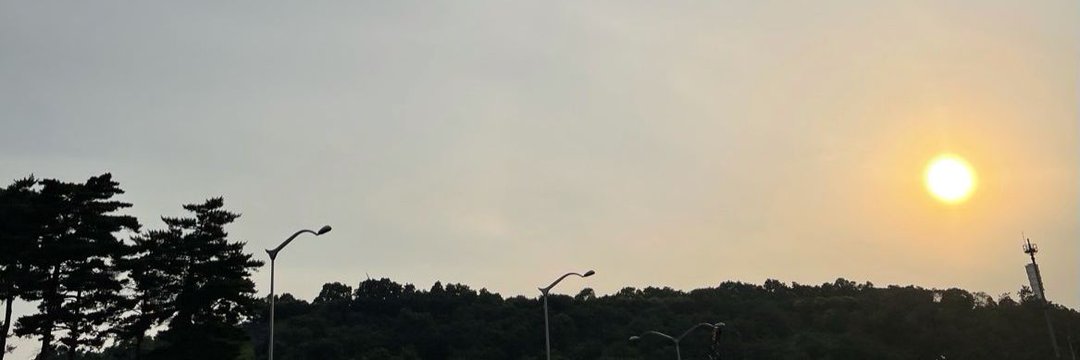 cmutiaraaa's profile banner image