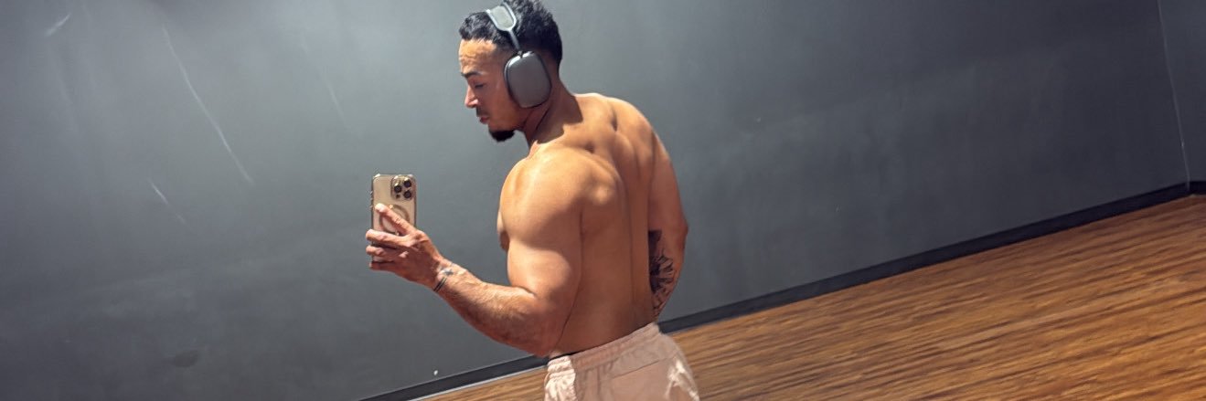 Juicyjsal's profile banner image