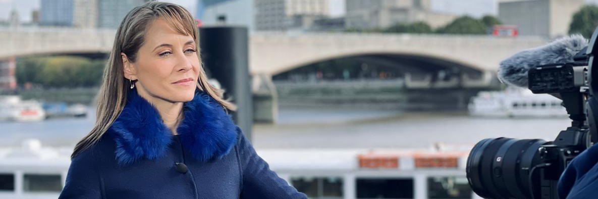 Nina (de Roy) dos Santos banner