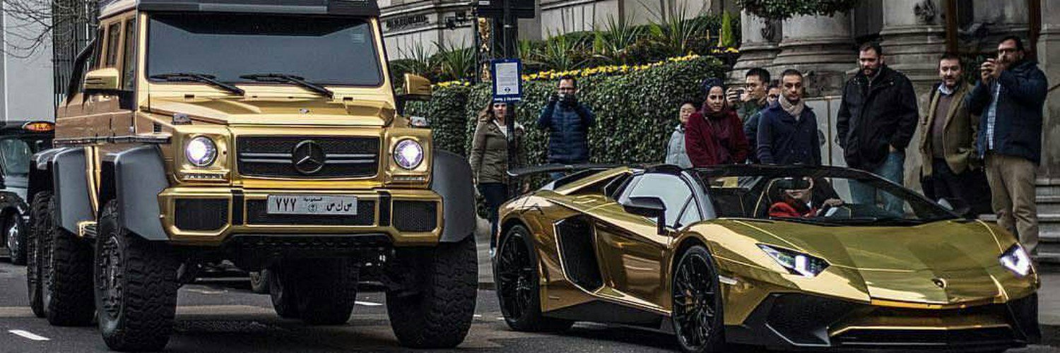 DEE AUTOS🚦🚘 banner