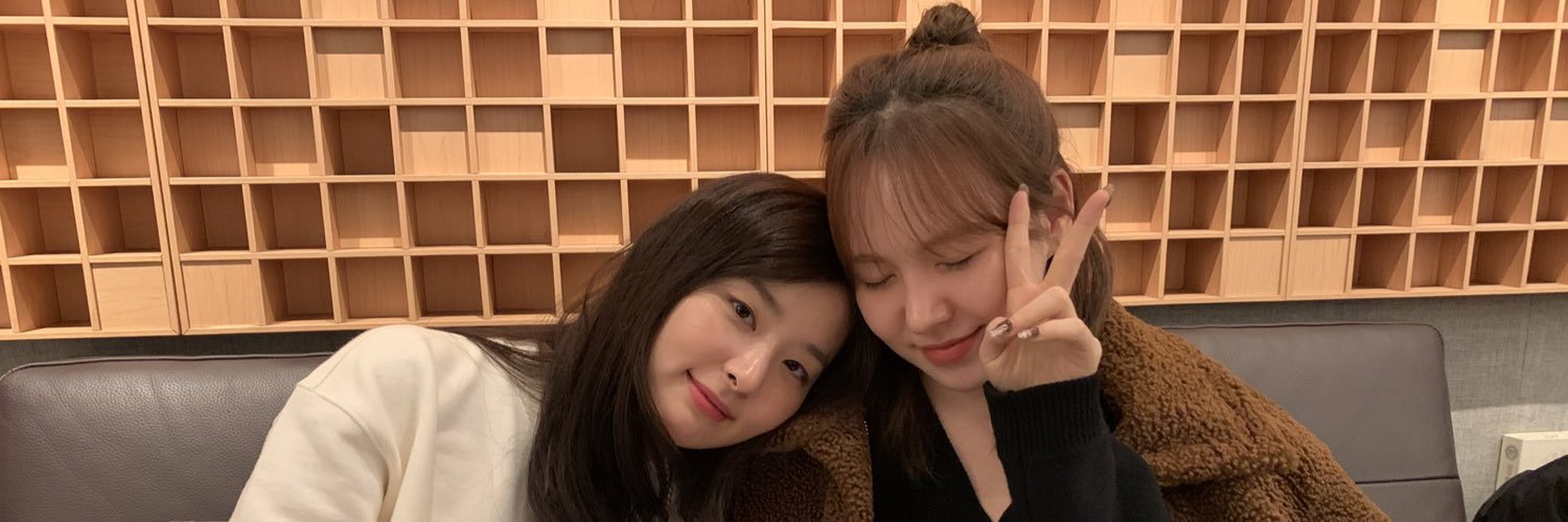 DoubleS💙💛 Fall into the sunkiss! 🌞😘 banner