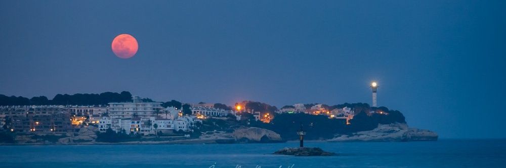 Vale_Castano's profile banner image