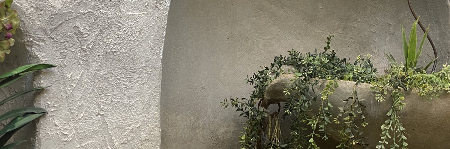 _carolinegresh_'s profile banner image