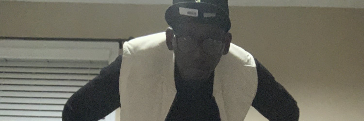 da_m0ve's profile banner image