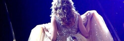 OneDayMeetTay's profile banner image