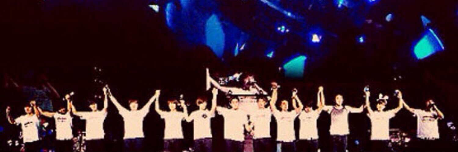 thekimholic's profile banner image