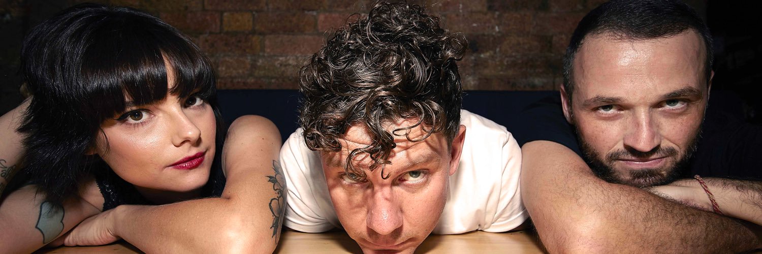 thestrums's profile banner image