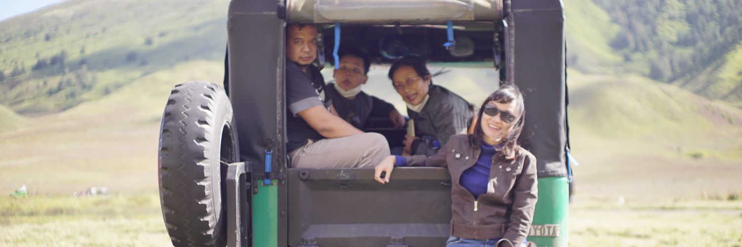 justmithaa's profile banner image