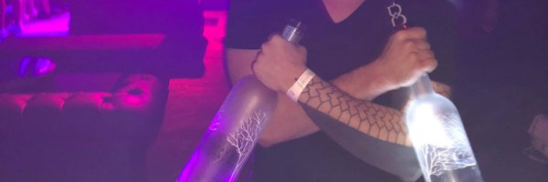 szymool Profile Banner
