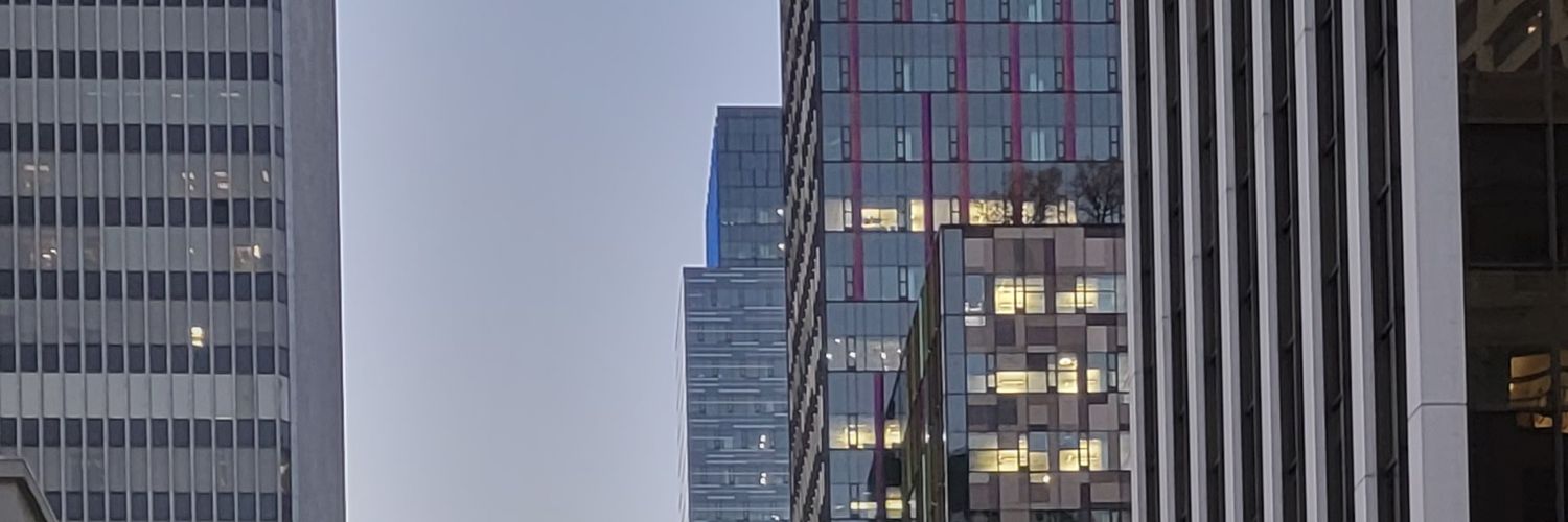 me banner