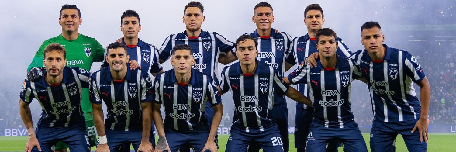emaymau's profile banner image