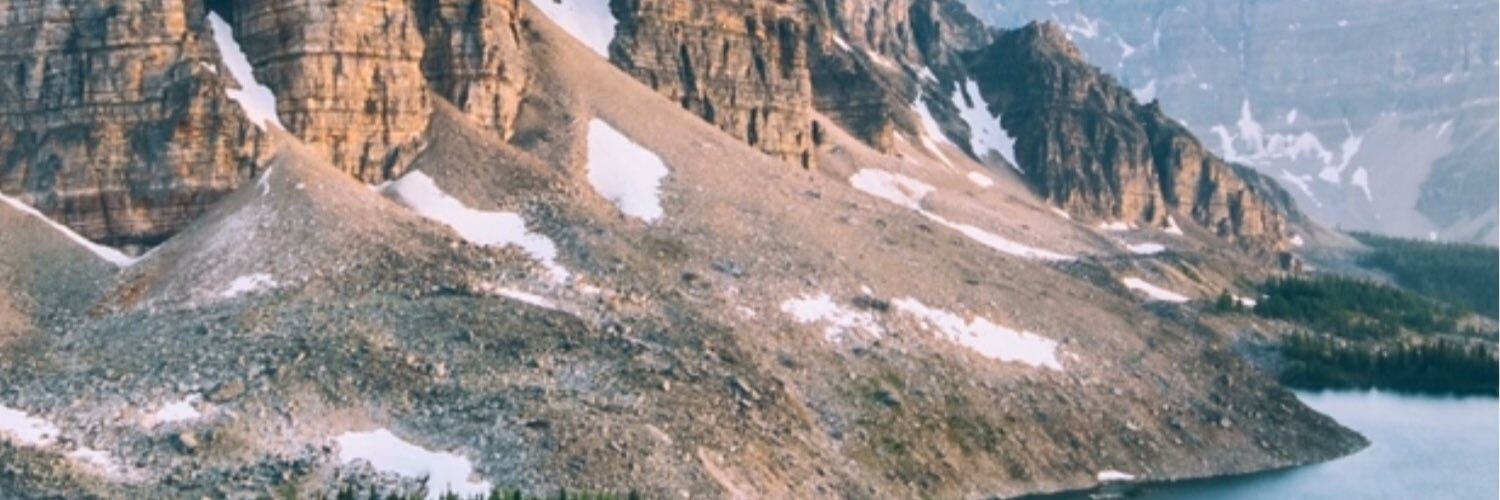 h_richa's profile banner image
