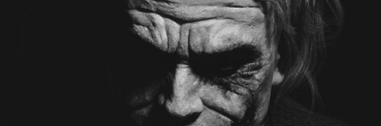 erulstns's profile banner image