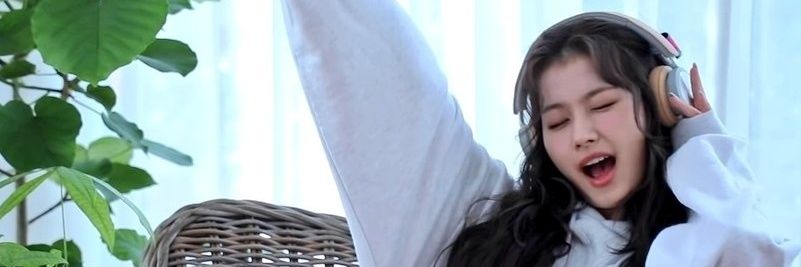 Luminous사나 💜's banner