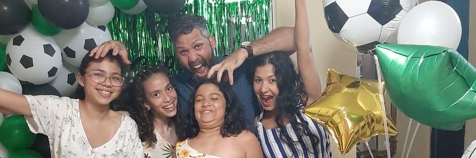 Fichy10's profile banner image