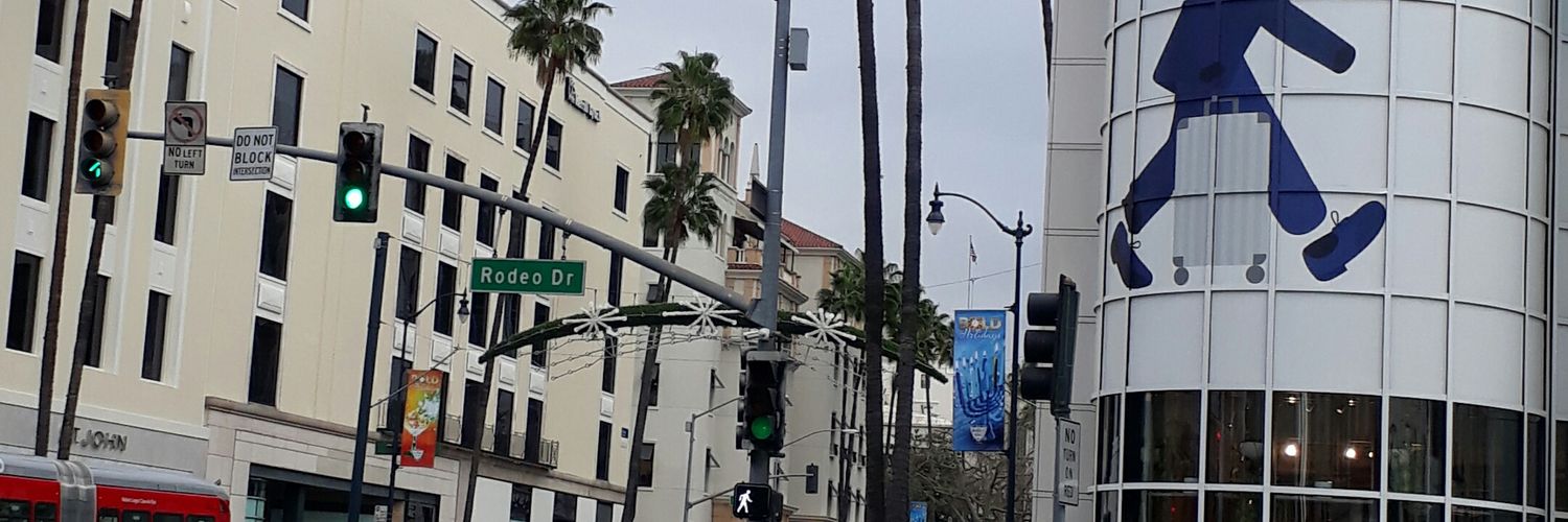 karinadcgr's profile banner image