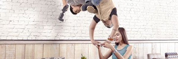 voreva Profile Banner