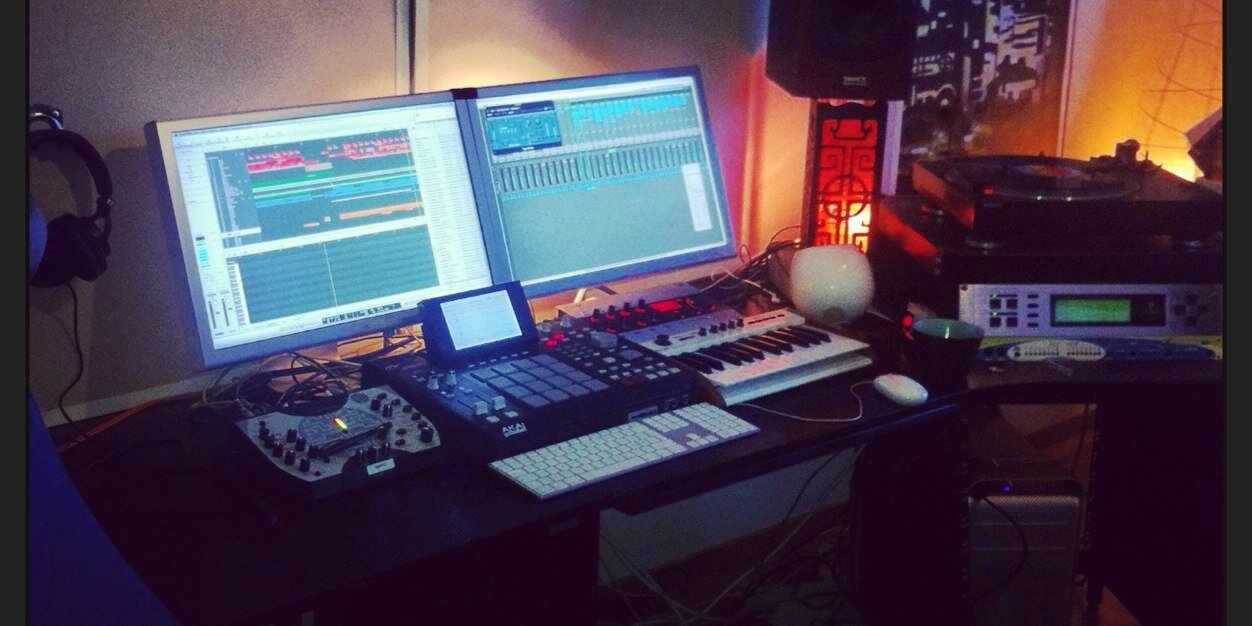 pausebeats's profile banner image