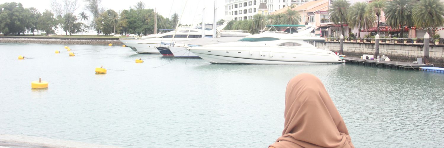 aishaismie's profile banner image