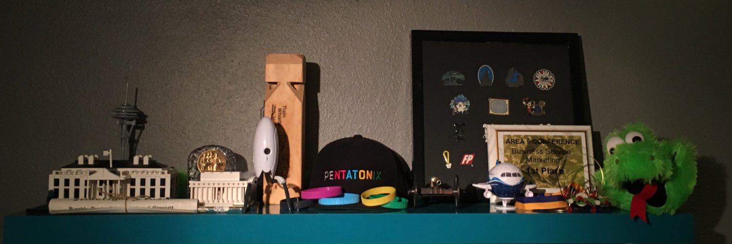 SnowTheGiraffe's profile banner image