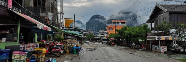 kmkoloro Profile Banner