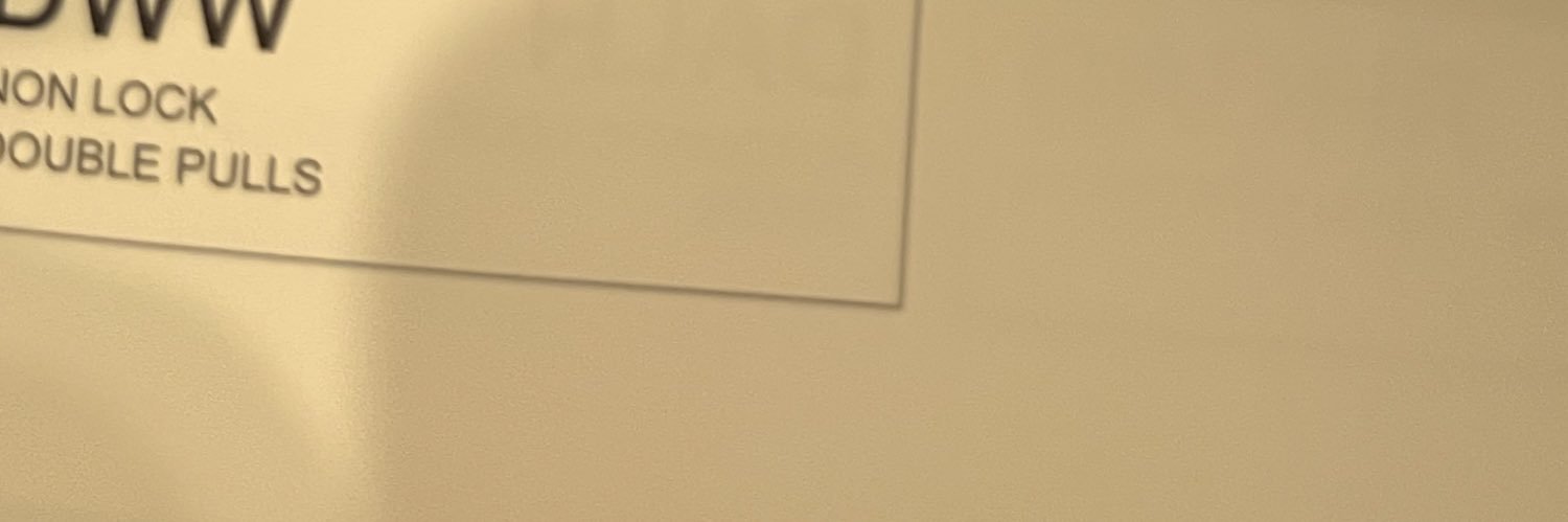 JY9ay's profile banner image