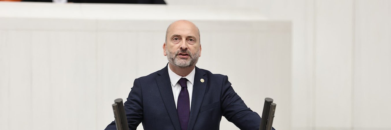 Oğuz Üçüncü banner