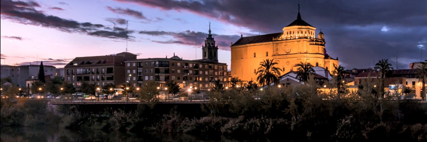 Tita García Elez banner