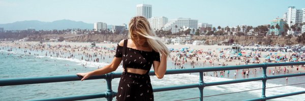 whitneybearr Profile Banner